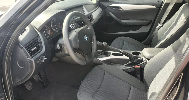 BMW X1 cena 30500 przebieg: 210000, rok produkcji 2011 z Skawina małe 106